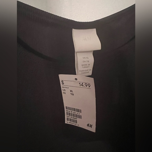 NWT Ruched 3/4 length Sleeve Black Ribbed Bodysuit - Picture 4 of 6